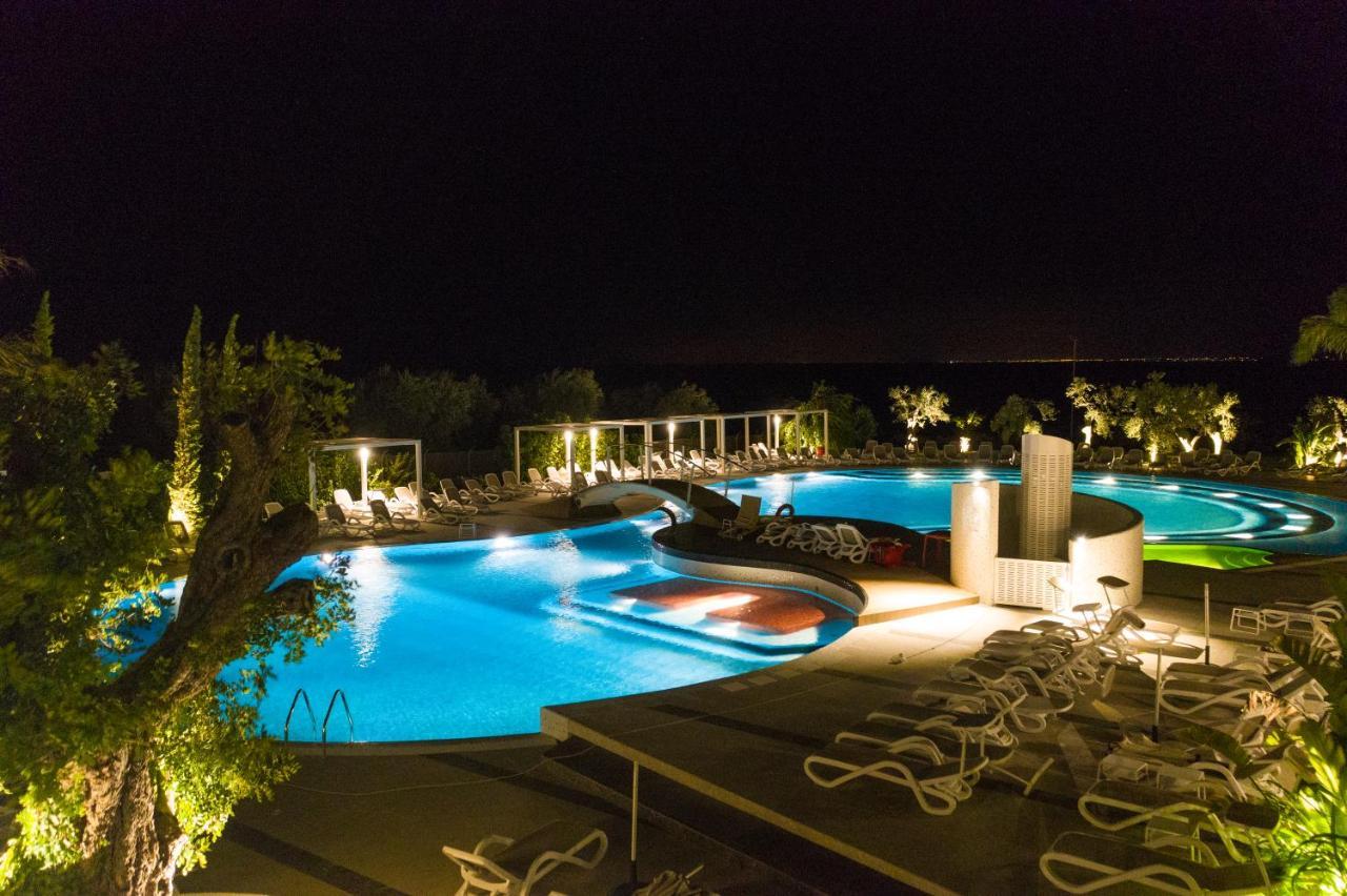 Villaggio Baia Del Monaco Манфредония Экстерьер фото